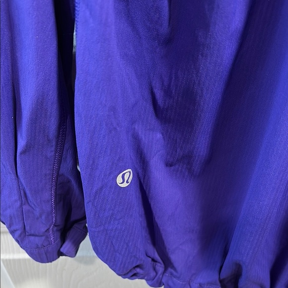 Lululemon Athletica transition Jacket Lightweight Windbreaker - Picture 4 of 9
